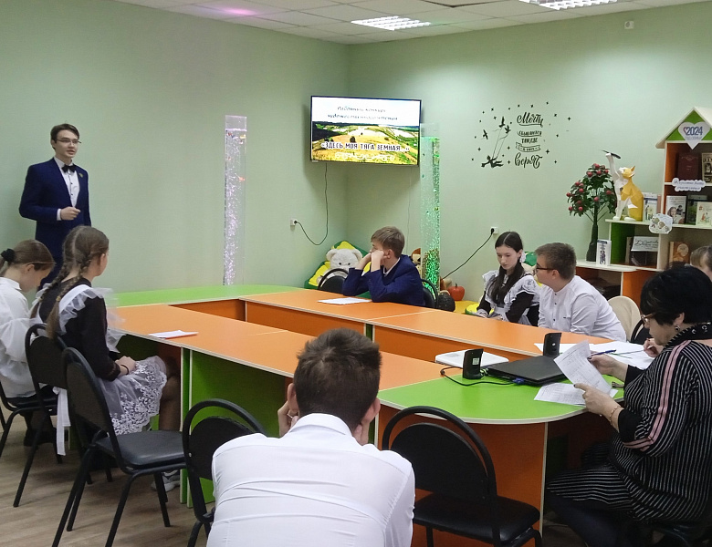 Муниципальный этап областного конкурса художественного чтения "Здесь моя тяга земная..."