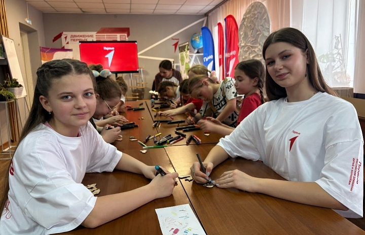 Наши активисты Движения Первых Дома детского творчества покорили «Путь в космос»! 