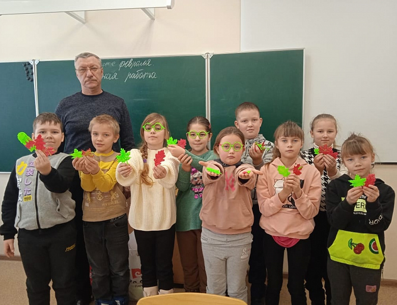 Выездной технопарк посетил Большехаланскую школу